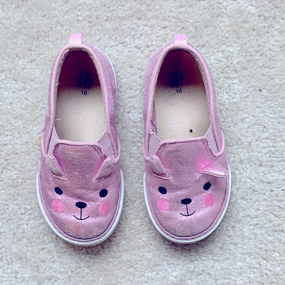 Gently used - size 10 - baby Gap slip on Bunny shoes